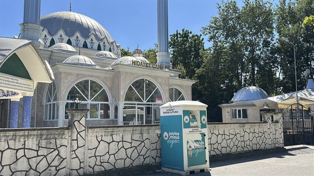 Cami önünde ölü bulundu! 1